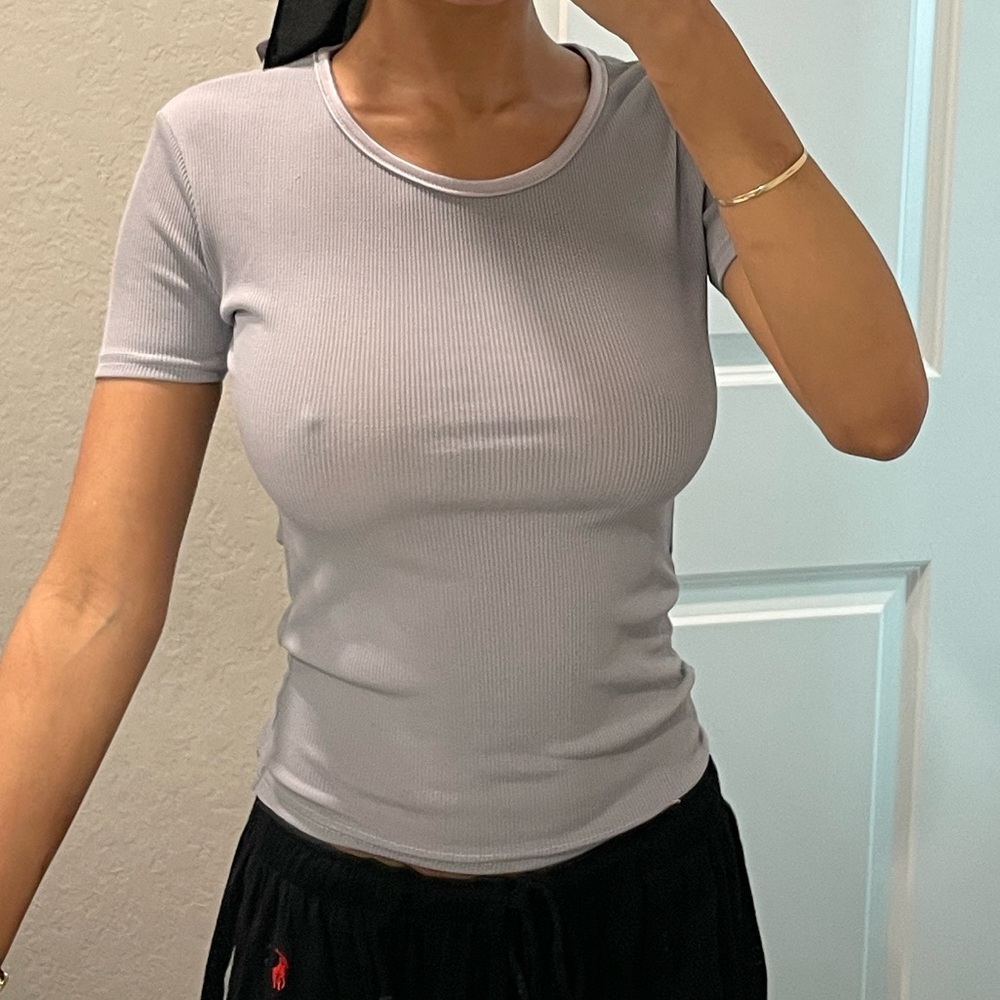 Vintage fitted silver-grey textured short sleeve fitted scoop neck t-shirt/ top